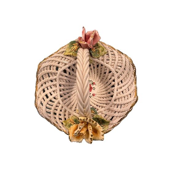 Vintage Napoleon Capodimonte  Porcelain  Woven Basket of Flower's  Made in Italy - Picture 3 of 7